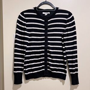 Liz Claiborne size M sweater